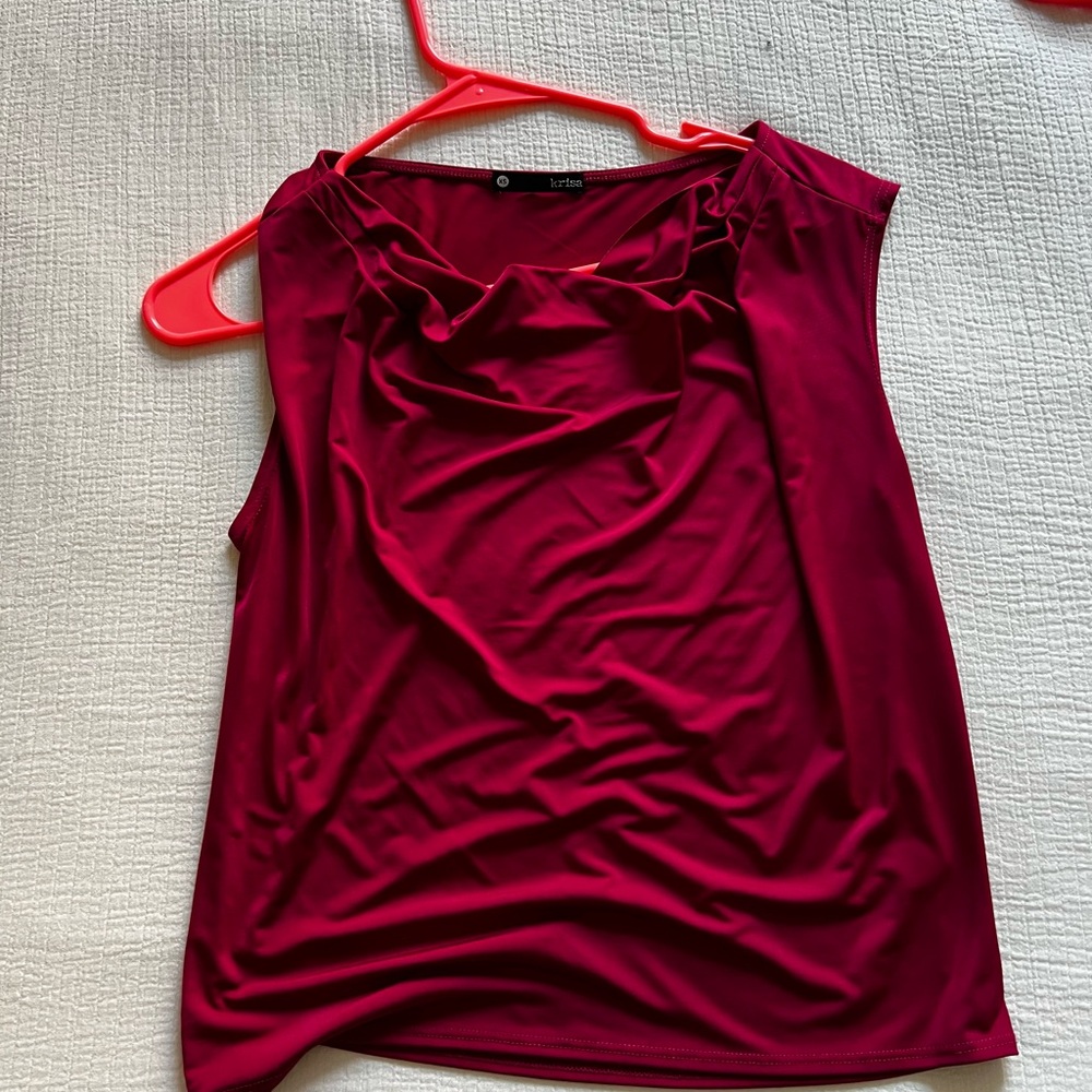 Revolve top